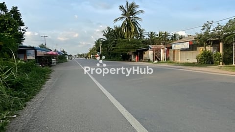 ទីតាំងល្អ ងាយស្រួលប្រកបមុខរបរ  ជាប់ផ្លូវធំ ផ្លូវប្រសាទបាណន់ ហួសរោចក្រសេះហោះ50m ️