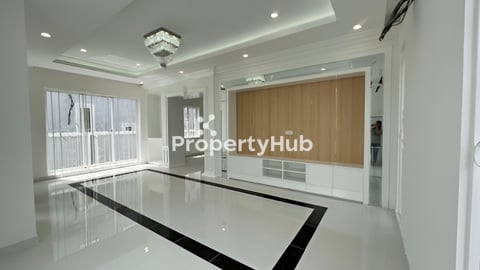 វីឡាទោលមរកតលក់ឫជួល ( Morokod Villa 6A for sale or rent $1000 )