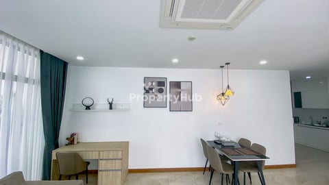 Spacious 1 Bedroom Apartment for Rent close to Independence Monument in BKK1