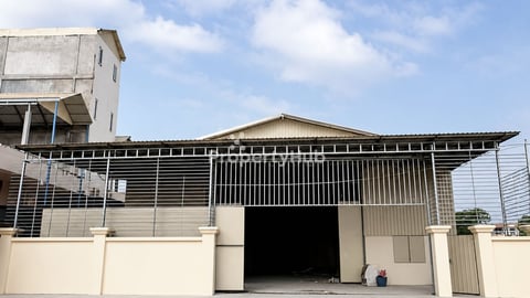 877sqm Warehouse for Rent in Khan Por Senchey