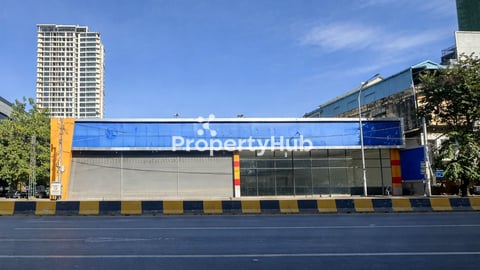 Prime Land Plot for Rent along Monivong Blvd 2137 sqm