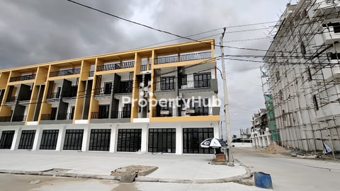 ផ្ទះកែង 2 ល្វែង លក់ឬជួលលើផ្លូវ 50ម កែងផ្លូវ 60ម