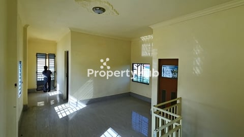 ផ្ទះលក់បន្ទាន់នៅតំបន់ជ្រោយចង្វារ