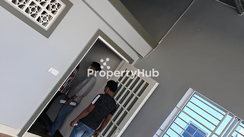 ផ្ទះកែងជាប់រោងចក្រលើផ្លូវជាតិលេខ4ជួលធូៗ