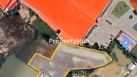 ដីលក់ជាប់​រោង​ចក្រ​