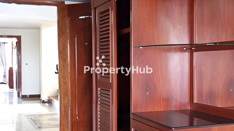 Hotel & Building for sale