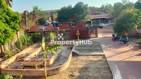 A big house for lease