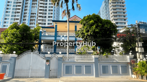 Standalone Villa for rent in BKK1  