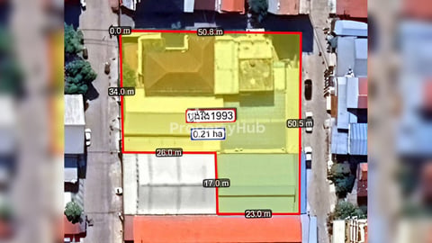 Land + Villa + Warehouse (corner of 3 roads) for urgent sale, Boeung Trabek area