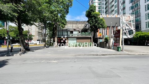 ដីនិងអគារ សម្រាប់លក់ នៅបឹងកេងកង