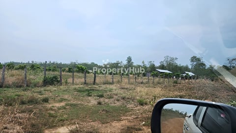 ដីចំការ