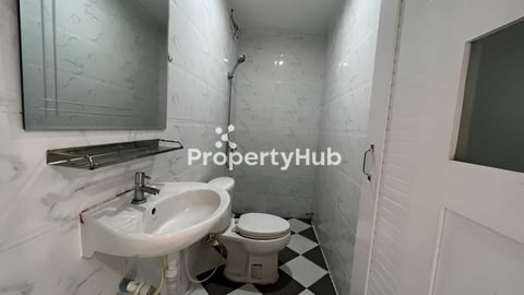 បន្ទប់ជូល កណ្តាលក្រុង ជិតអាគារ Golden Tower ផ្សារដេប៉ូ