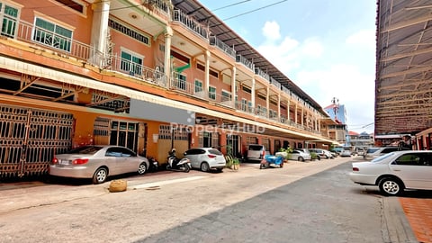 🏘 ផ្ទះល្វែង នៅជិតផ្សារទំនើបស្ទឹងមានជ័យថ្មី ត្រូវការលក់បន្ទាន់ខ្លាំង