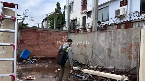 ដីទំនេរ