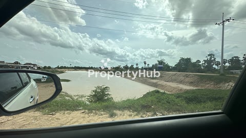 ដីលក់នៅជាប់នឹងប្រឡាយណឹម ម៉េង (ម្ចាស់ផ្ទាល់)