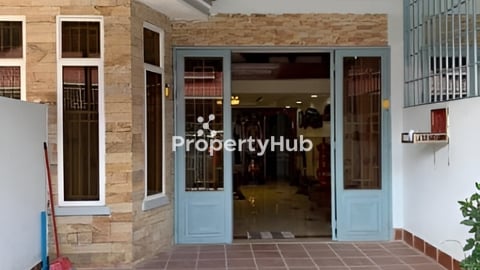 ផ្ទះ​ល្វែង​លក់​Eo​ក្នុង​បុរី​លឹម​ឈាង​ហាក់​ស្ពាន​ដែក​ចំការ​ដូង​