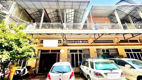 💥ផ្ទះល្វែង E0 លក់បន្ទាន់! ក្បែរផ្សារបឹងសាឡាង ទួលសង្កែ