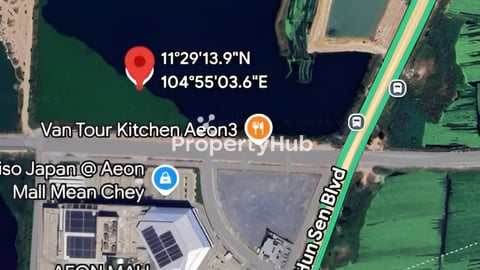 ដីលក់​ ទល់មុខផ្សារអុីអន៣​