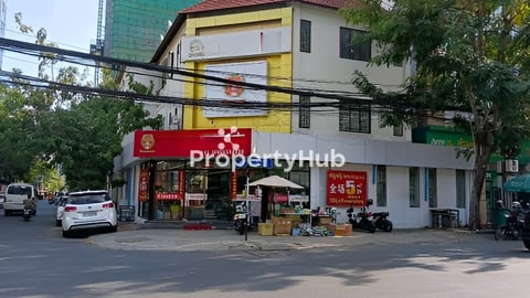 🏢 អាគារហាងកែងសម្រាប់ជួល – តំបន់ទួលទំពូង/ Corner Shop for rent Toul Tum Poung