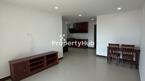 2 bedroom for rent : 300$