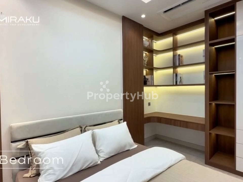 រូបភាពអចលនទ្រព្យទី 4