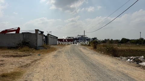 ដីលក់នៅក្រោយសាលាកូរ៉NPIC