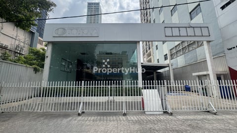 700 sqm Showroom for Rent along Preah Monivong Blvd