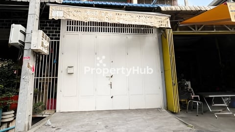 ផ្ទះអាជីវកម្ម1ជុងសម្រាប់ជួលនៅបឹងកក់ជិតសាលាលើផ្លូវធំ