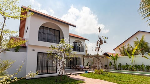 4BR Holiday Home for Sale in Svay Dangkum