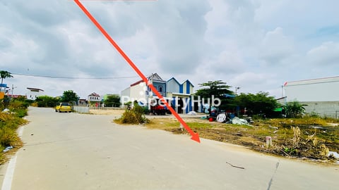 លក់គ្រវាត់ចោល!10500$ប្លង់រឹង!