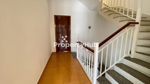 វីឡាភ្លោះសម្រាប់ជួល នៅសង្កាត់ផ្សារដើមថ្កូវ