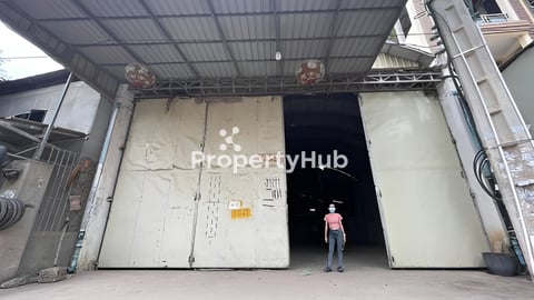 ឃ្លាំង លក់  Warehouse For Sale  ( ម្ចាស់ផ្ទាល់ )