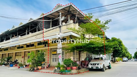 🏘 ផ្ទះល្វែង (កែង) ជិតបុរីប៉េងហួត60ម ត្រូវការលក់បន្ទាន់ខ្លាំង