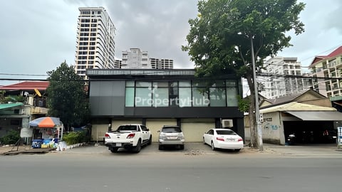 ដីនឹងផ្ទះលក់បន្ទាន់ ស្ថិតនៅ បឹងត្របែក