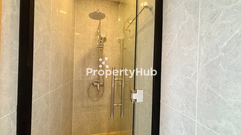 1BR Condo for rent at TV Tower