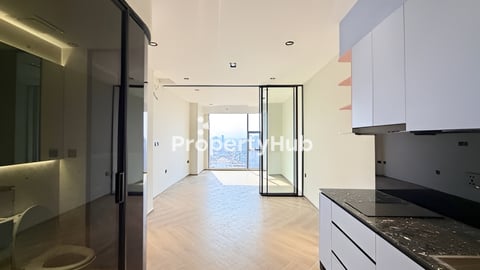 Condo Urgent Sale 1bed Time Square 5