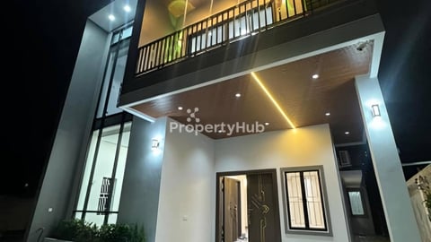 Large yard villa for rent