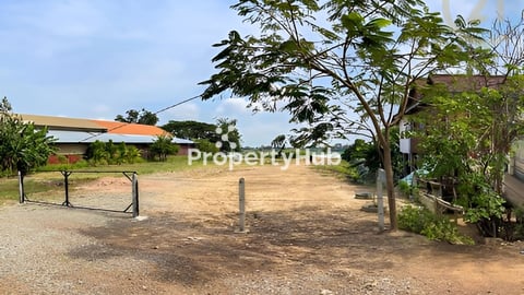 ដីលើផ្លូវជាតិលេខ5 នៅខាងស្តាំពី ភ្នំពេញម្ចាស់ផ្ទាល់