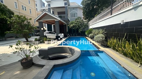 វីឡាសំរាប់លក់នៅ (ទួលគោក)