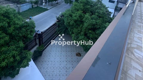 ផ្ទះកែង2ល្វែងជាប់គ្នា សម្រាប់ជួល_បឹងកក់1 ខណ្ឌទួលគោក ក្រោយបុរីសាន់វ៉េ