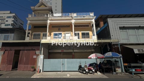 2 Commercial Shophouses For Rent in Toul Svay Prey II