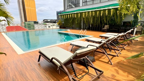 🏢 High floor (12th Floor) 2 Bedroom Apartment for Rent in BKK1