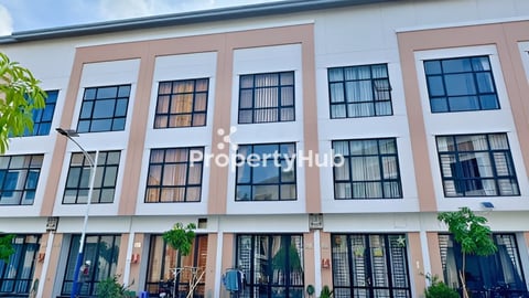 វីឡាកូនកាត់លក់