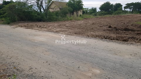 ដីលក់នៅផ្លូវក្រវ៉ាត់ក្រុងទី3 ជិតរោងចក្រស្រាបៀ ម៉ាទ្រិត