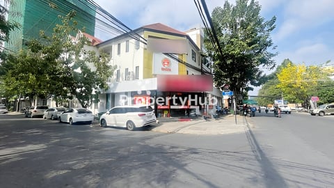 Corner house for Rent in Sangkat Toul Tumpoung