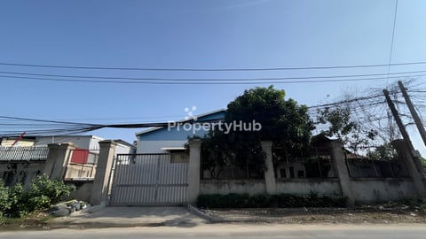 ដីនិងឃ្លាំងត្រូវការលក់បន្ទាន់ ក្បែរផ្សារឈូកមាស និងបុរីជាច្រើននៅជុំវិញ