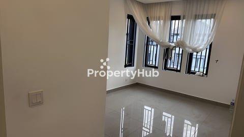 Queen B for rent at borey chip mong 50m