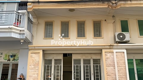 ផ្ទះលក់នៅជាប់បុរីមហាសែនសុខ