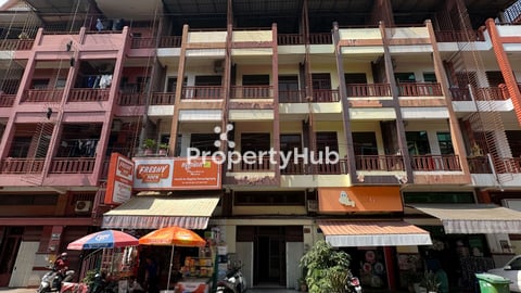 4 Bedroom Link House for Rent In Khan Duan Penh