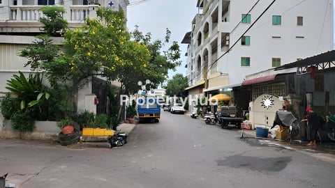 ផ្ទះលក់ ម្ដុំបឹងសាឡាង 270 ខណ្ឌទួលគោក